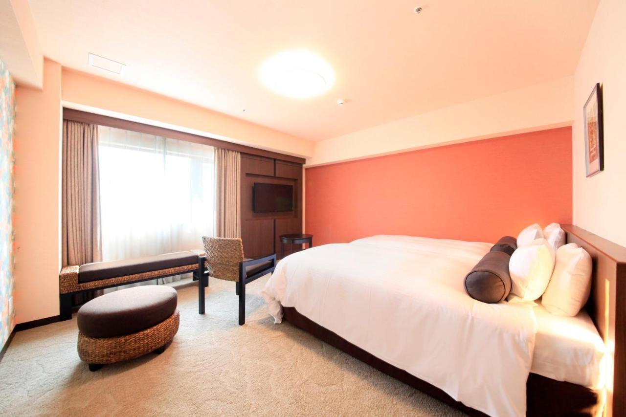 Richmond Hotel Naha Kumoji Exteriör bild