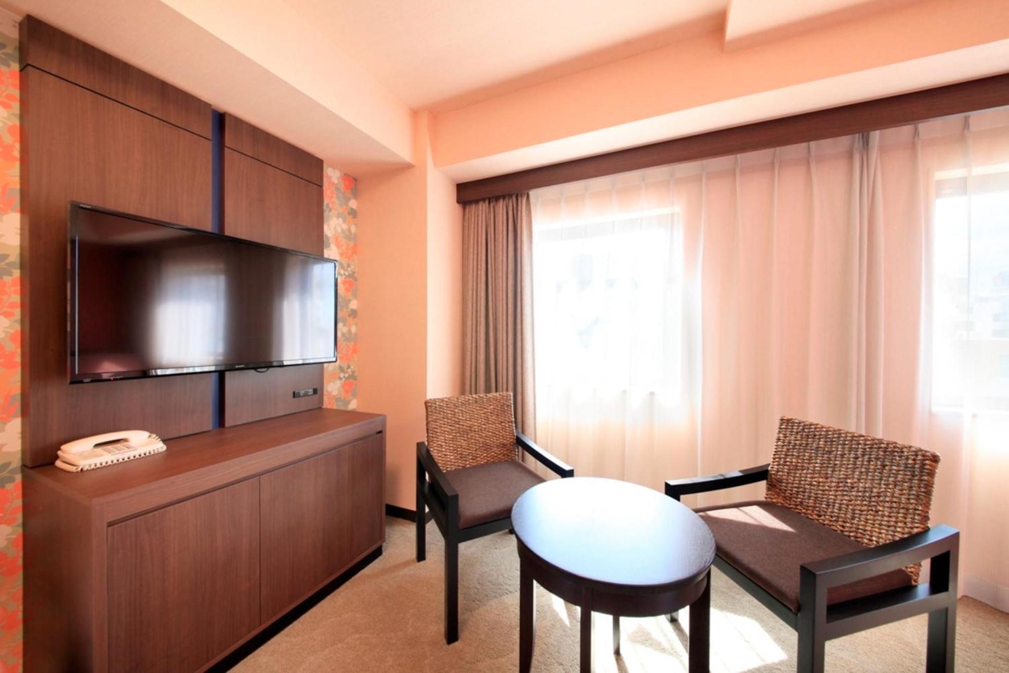 Richmond Hotel Naha Kumoji Exteriör bild